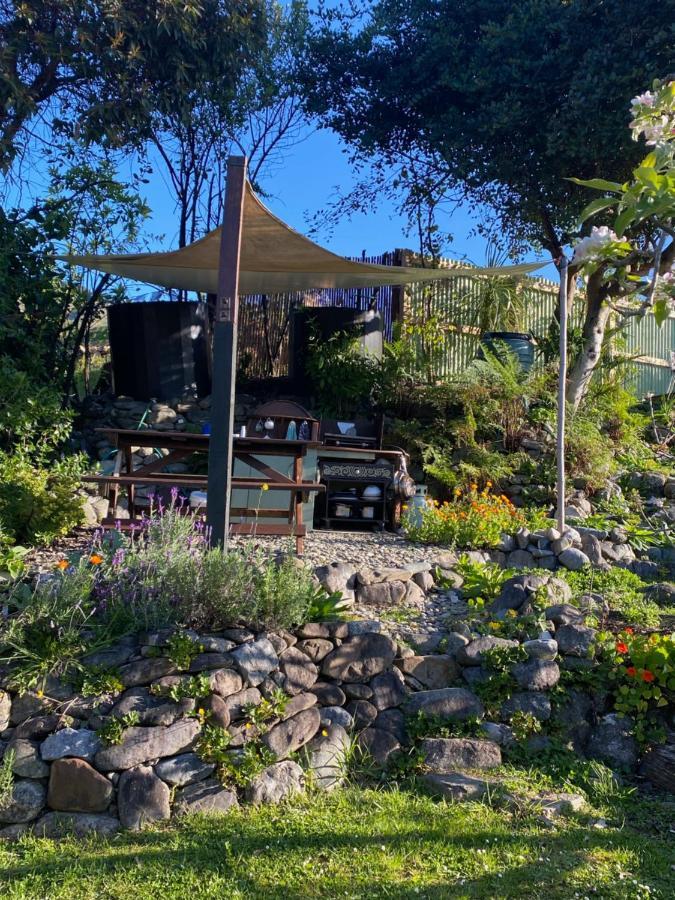 Отель Omarama Oasis - Permaculture Glamping Pohara Экстерьер фото